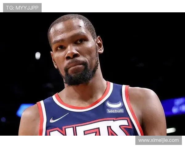 凯文杜兰特跨界挑战足球明星身份展现全新运动魅力与激情